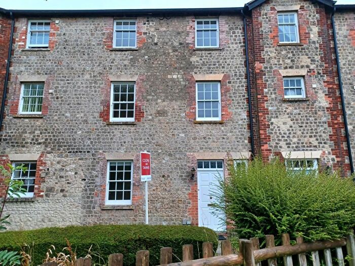 4 Bedroom Town House To Rent In The Beeches, Warminster, BA12