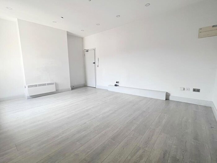 1 Bedroom Flat To Rent In Duke Street, Chelmsford, CM1