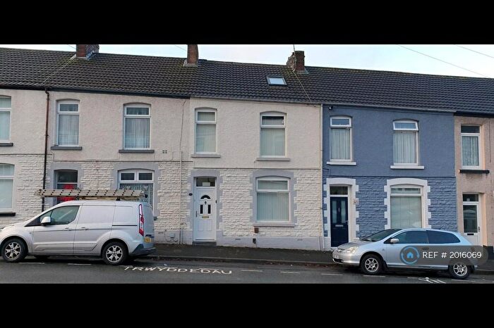 6 Bedroom Terraced House To Rent In Kilvey Terrace, Swansea, SA1