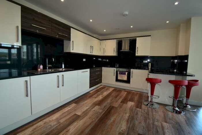 3 Bedroom Apartment To Rent In Ecco, S11