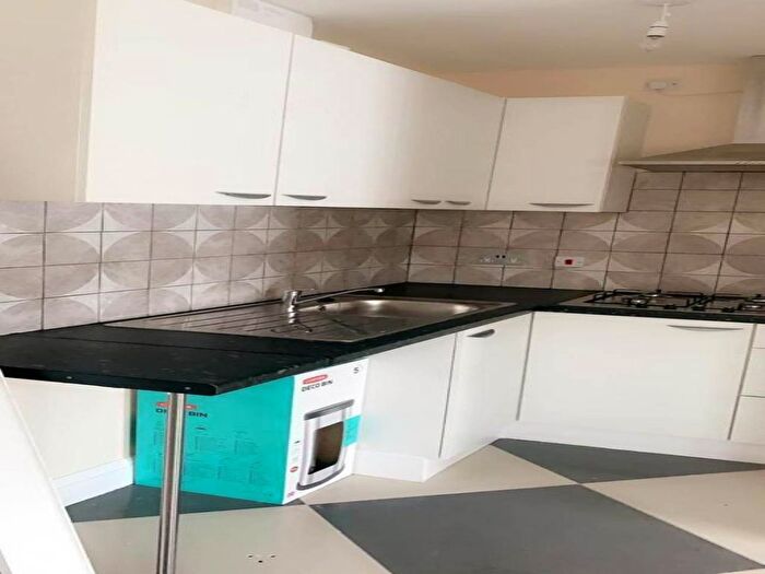 Studio To Rent In Cromwell Road, Hayes, Middlesex, UB3