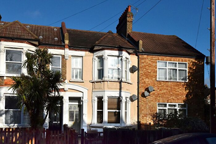 2 Bedroom Flat For Sale In Marler Road, Forest Hill, London, SE23