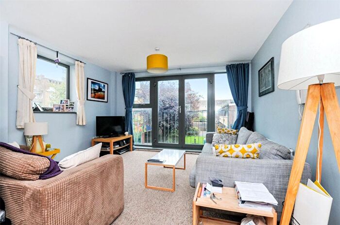 1 Bedroom Flat To Rent In Ellsworth Street, London, E2