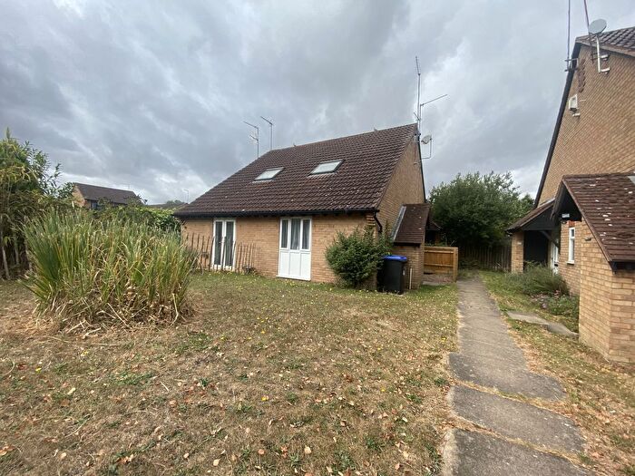 1 Bedroom Terraced House To Rent In Weggs Farm Road, Northampton, NN5