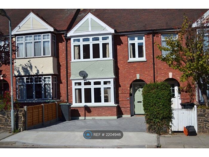 3 Bedroom Terraced House To Rent In Hillingdon Road, Gravesend, DA11