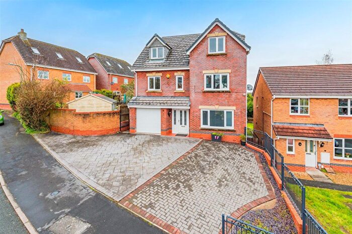 5 Bedroom Detached House For Sale In Cae Onan, Morda, Oswestry, SY10