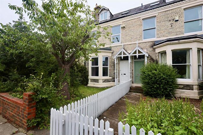 6 Bedroom Terraced House To Rent In Larkspur Terrace, Jesmond, Newcastle Upon Tyne, NE2