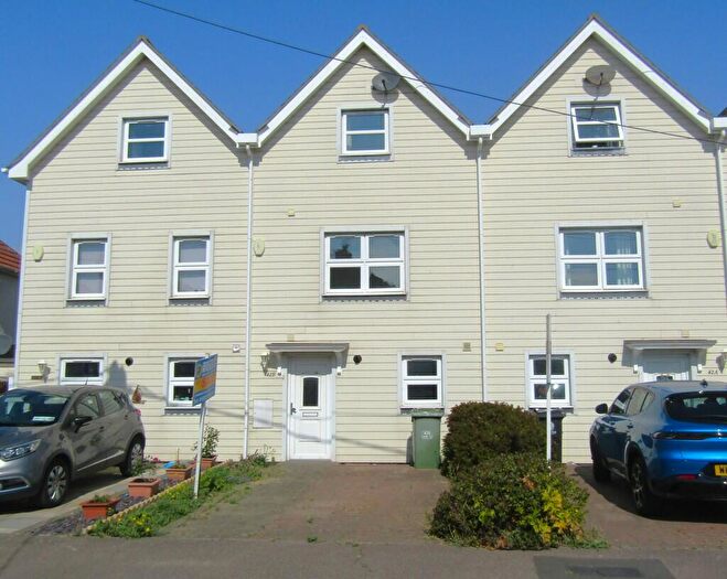 4 Bedroom Terraced House To Rent In Woodberry Way, Walton On The Naze, CO14