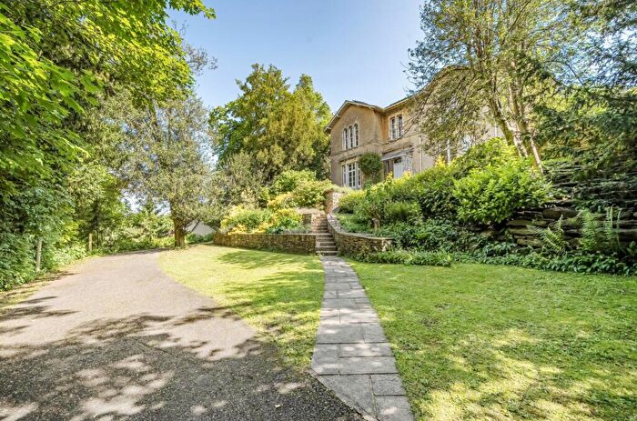 6 Bedroom House For Sale In Welshmill Road, Frome, BA11