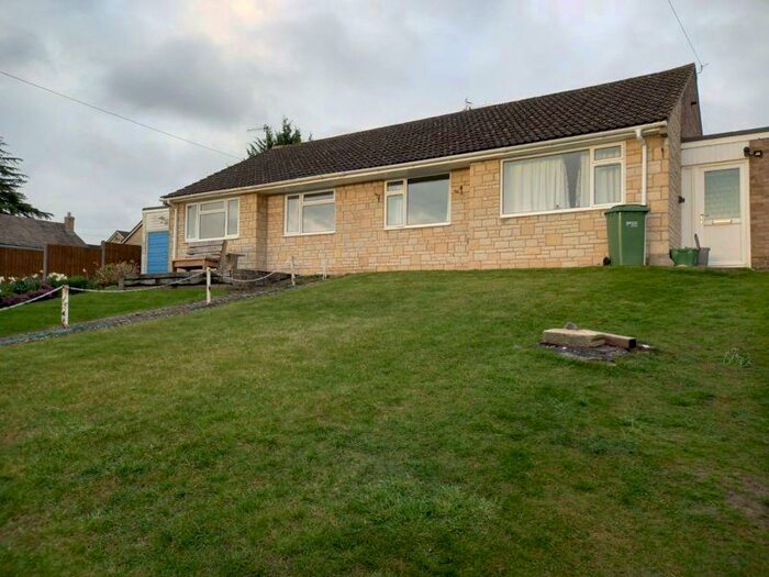 2 Bedroom Bungalow To Rent In Churchill Road, Nailsworth, GL6