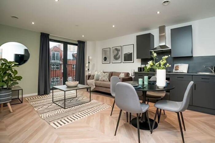 1 Bedroom Apartment To Rent In Loxley Heights, Rockingham Street, Sheffield, S1