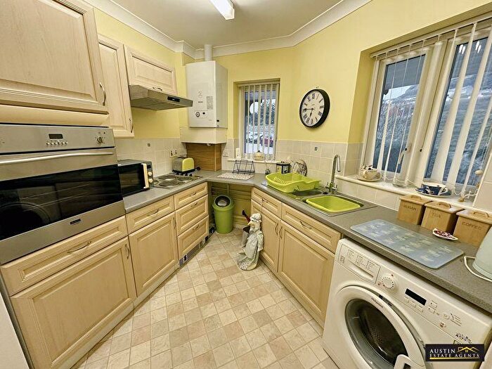 1 Bedroom Bungalow For Sale In Foylebank Way, Portland, Dorset, DT5