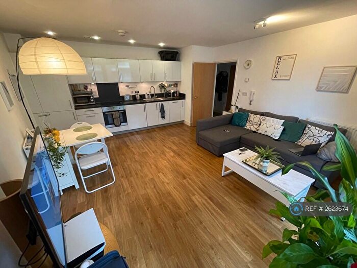 1 Bedroom Flat To Rent In Oxley Square, London, E3
