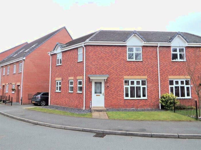3 Bedroom Semi-Detached House To Rent In The Infield, Halesowen, West Midlands, B63