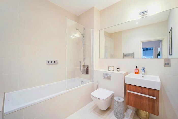 1 Bedroom Flat For Sale In John Busch House, London Road, Isleworth, TW7