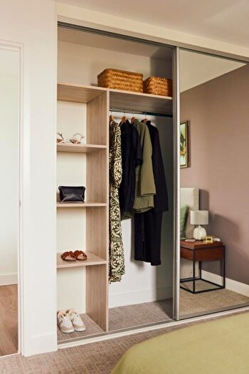 1 Bedroom Apartment To Rent In Park Square, Avebury Boulevard, Milton Keynes, Buckinghamshire, MK9