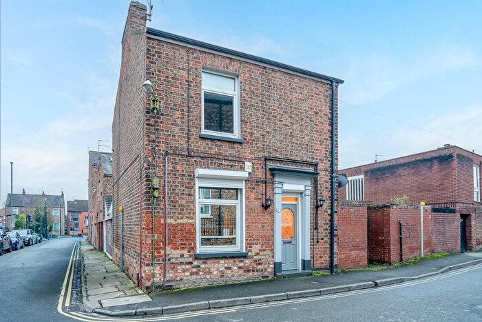 2 Bedroom Detached House For Sale In Union Terrace, York, YO31