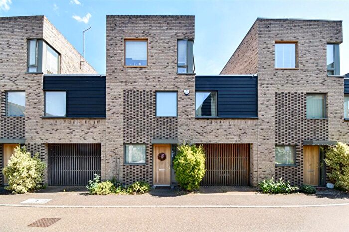 4 Bedroom Terraced House To Rent In Royal Way, Trumpington, Cambridge, CB2