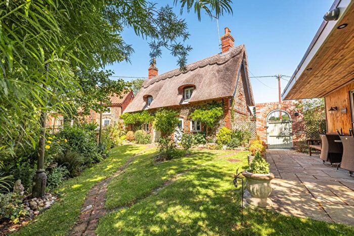 5 Bedroom Detached House For Sale In Characterful Bedroom Thornage Home With Open-Plan Kitchen, Beautiful Grounds, And Versatile Studio, NR25