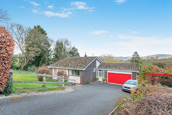 3 Bedroom Detached House For Sale In Hillside Close, Mitchel Troy Common, Monmouth, Monmouthshire, NP25