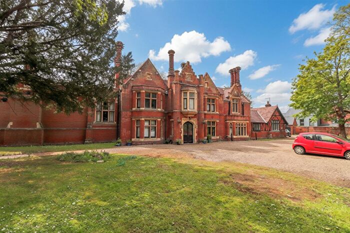 1 Bedroom Flat For Sale In Pound Lane, Hadleigh, IP7