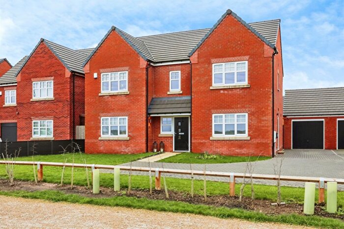 4 Bedroom Detached House For Sale In Bowen Drive, Armthorpe, Doncaster, DN3