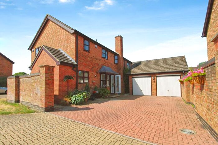 5 Bedroom Detached House For Sale In The Bramptons, Shaw, SN5