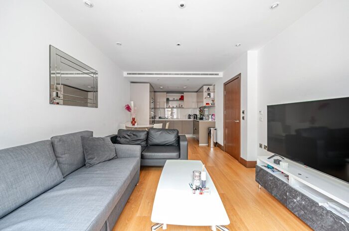 1 Bedroom Flat For Sale In Fetter Lane, London, EC4A