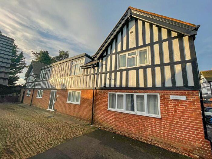 2 Bedroom Flat For Sale In The Firs, High Street, Whitchurch, HP22