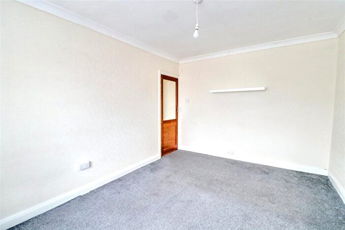 2 Bedroom Apartment For Sale In Western Mansions, Great North Road, EN5