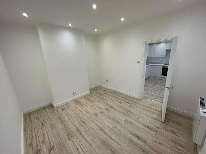 Studio To Rent In Oxford Road, Reading, RG30