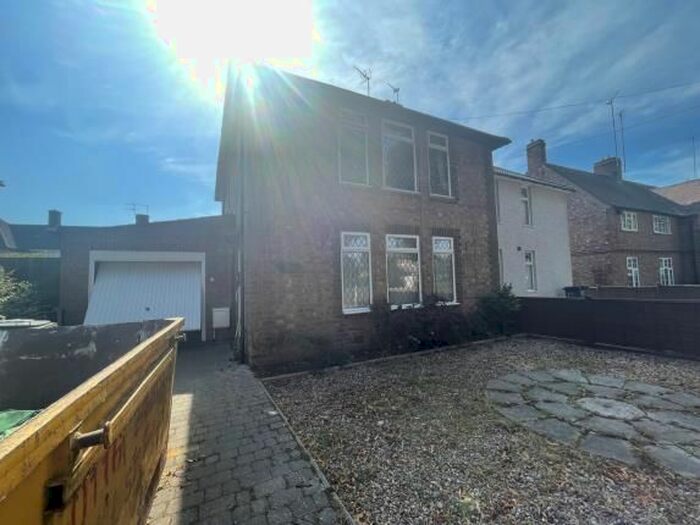 Houses for sale & to rent in LE3 1DA, Hallam Crescent East, Braunstone