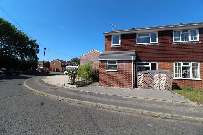 3 Bedroom Terraced House To Rent In Moor Park Close, Gillingham, ME8