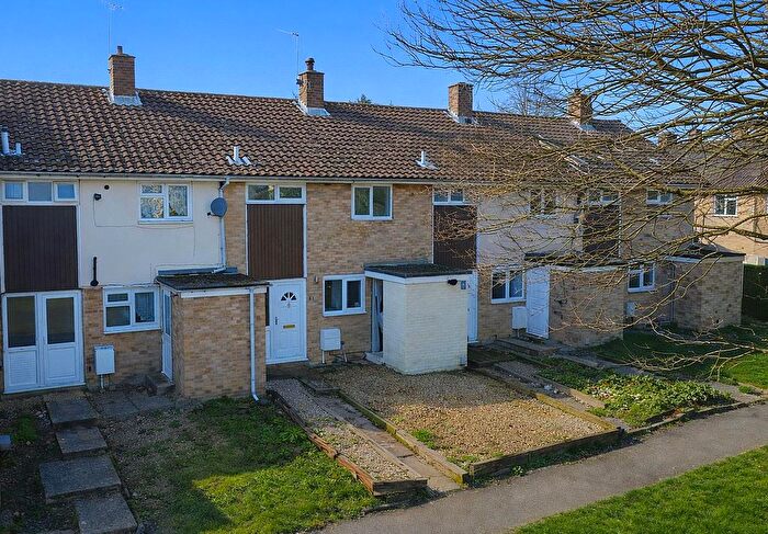 3 Bedroom Terraced House For Sale In Long Arrotts, Gadebridge, Hemel Hempstead, HP1