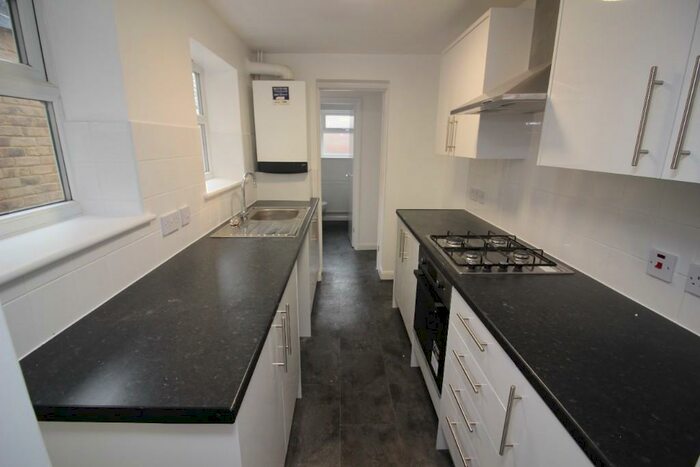 2 Bedroom Terraced House To Rent In King Street, Stanford-Le-Hope, Essex, SS17