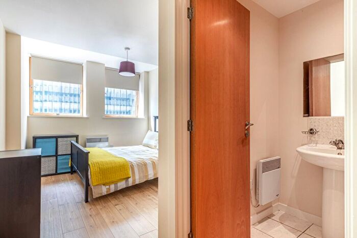 2 Bedroom Apartment To Rent In Bothwell Street, City Centre, Glasgow, G2