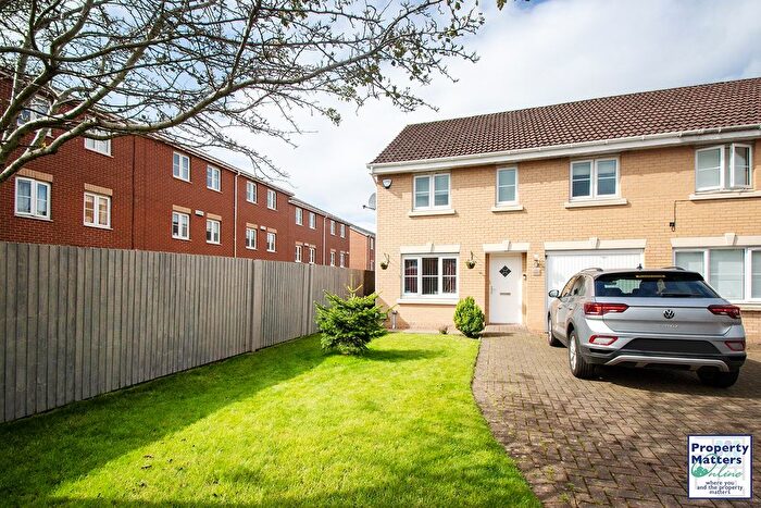 4 Bedroom Semi-Detached House For Sale In Clonbeith Court, Kilwinning, KA13