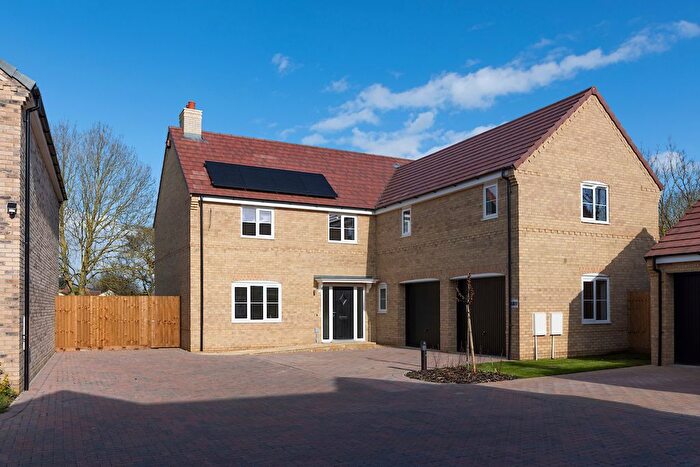 5 Bedroom Detached House For Sale In Harrington Drive, Crowland, PE6