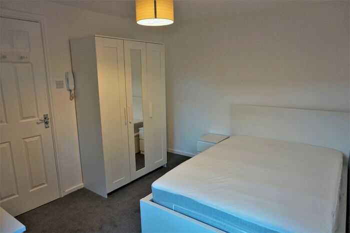 1 Bedroom Town House To Rent In Holmsley Walk, Woodlesford, Leeds, LS26