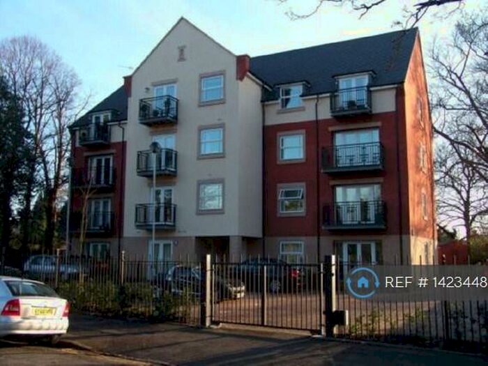 2 Bedroom Flat To Rent In Knighton Park Road, Leicester, LE2