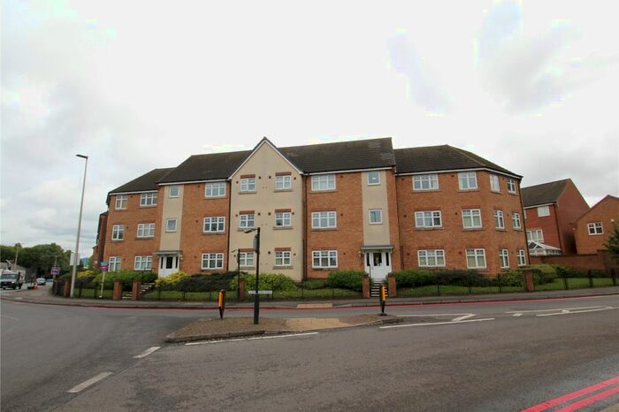 2 Bedroom Flat To Rent In Birmingham Road, Oldbury, West Midlands B69