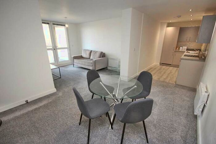 3 Bedroom Apartment To Rent In Adelphi Street, Manchester, M3