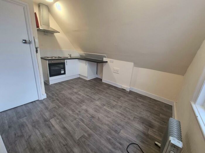 Studio To Rent In Lewisham High Street, London, SE13