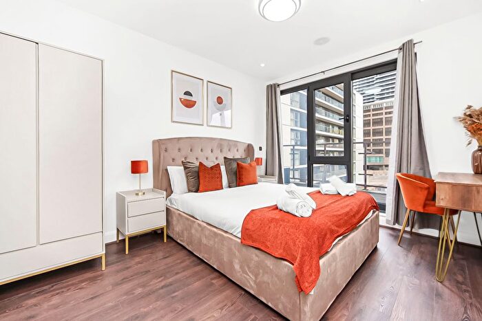 2 Bedroom Flat To Rent In Cuba Street, London, E14