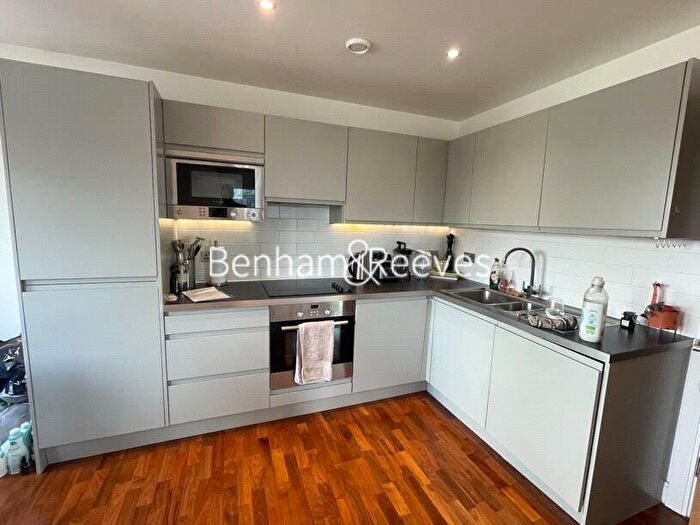 1 Bedroom Apartment To Rent In Holman Road, London, SW11