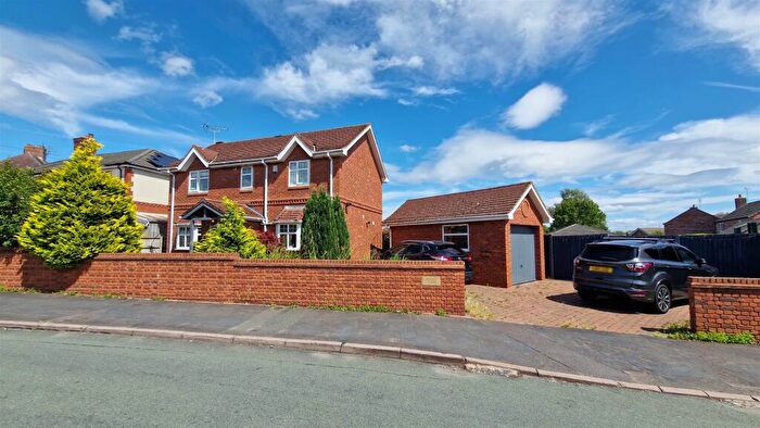 3 Bedroom Detached House For Sale In The Avenue, Blythe Bridge, ST11