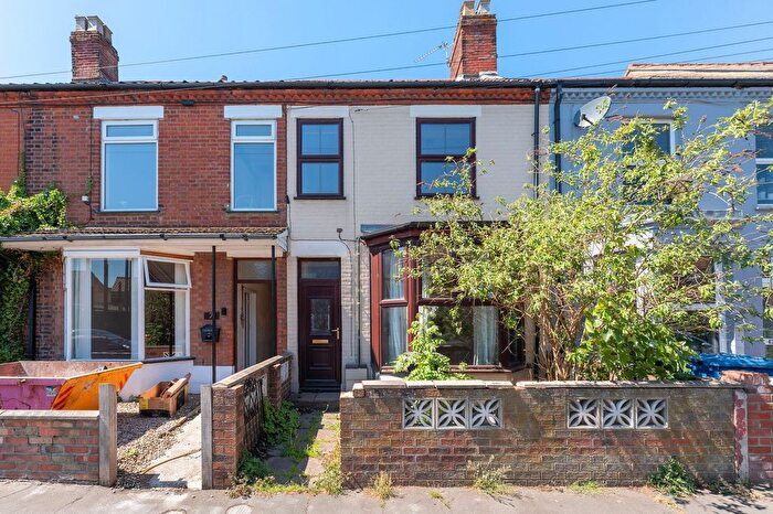 4 Bedroom Terraced House For Sale In Angel Road, Norwich, NR3