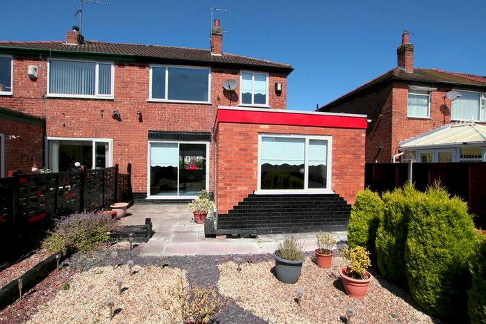 3 Bedroom Semi-Detached House To Rent In Newnham Drive, Ellesmere Port, Cheshire., CH65