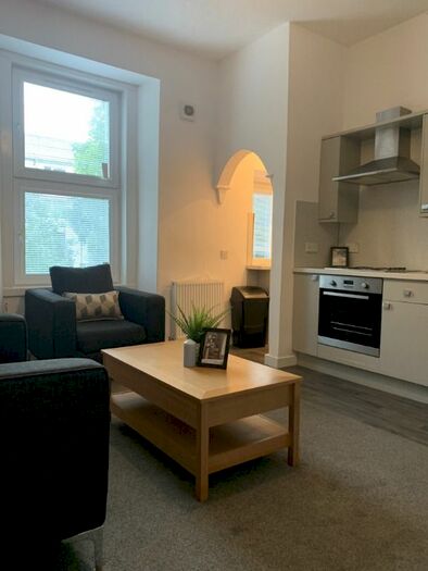 2 Bedroom Flat To Rent In Bruce Street, Stirling Town, Stirling, FK8