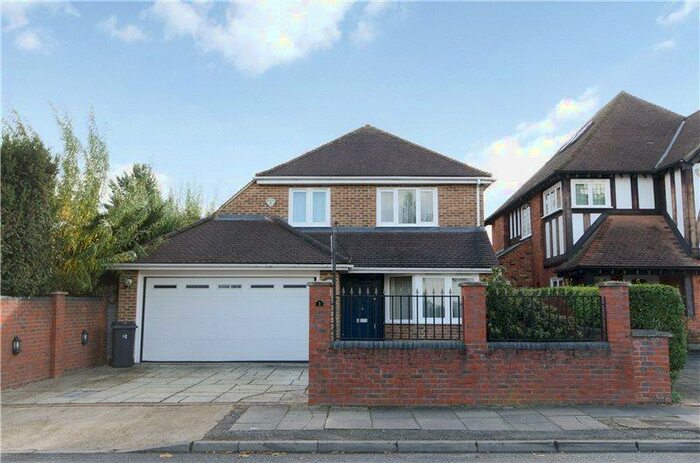 4 Bedroom Detached House To Rent In Nelson Road, New Malden, Surrey, KT3